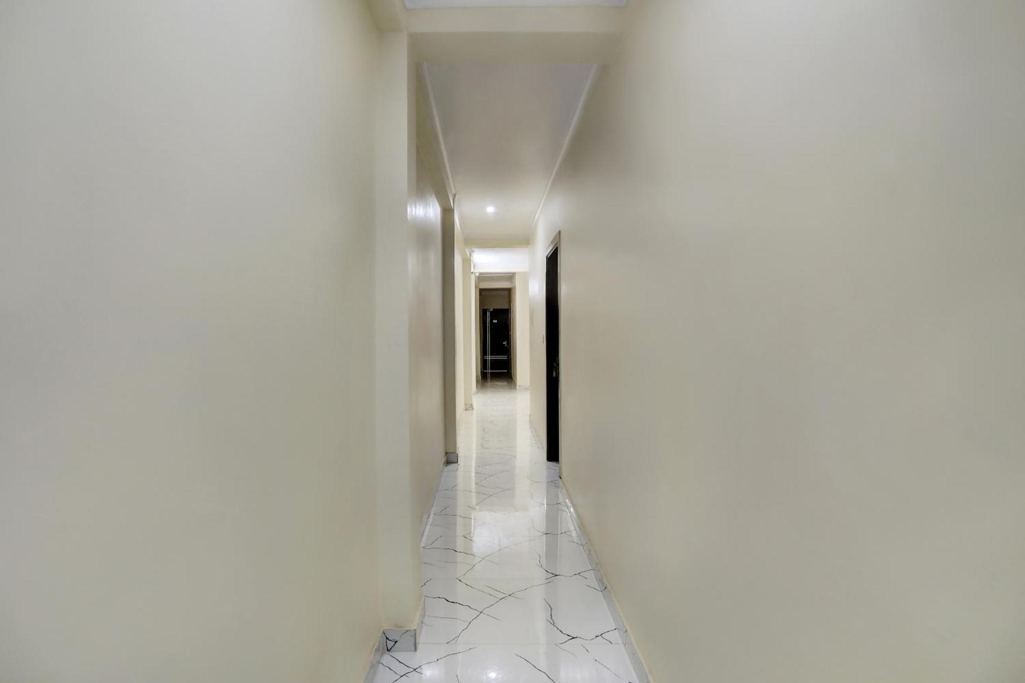 Hotel O Diamond Inn New Delhi Exterior photo