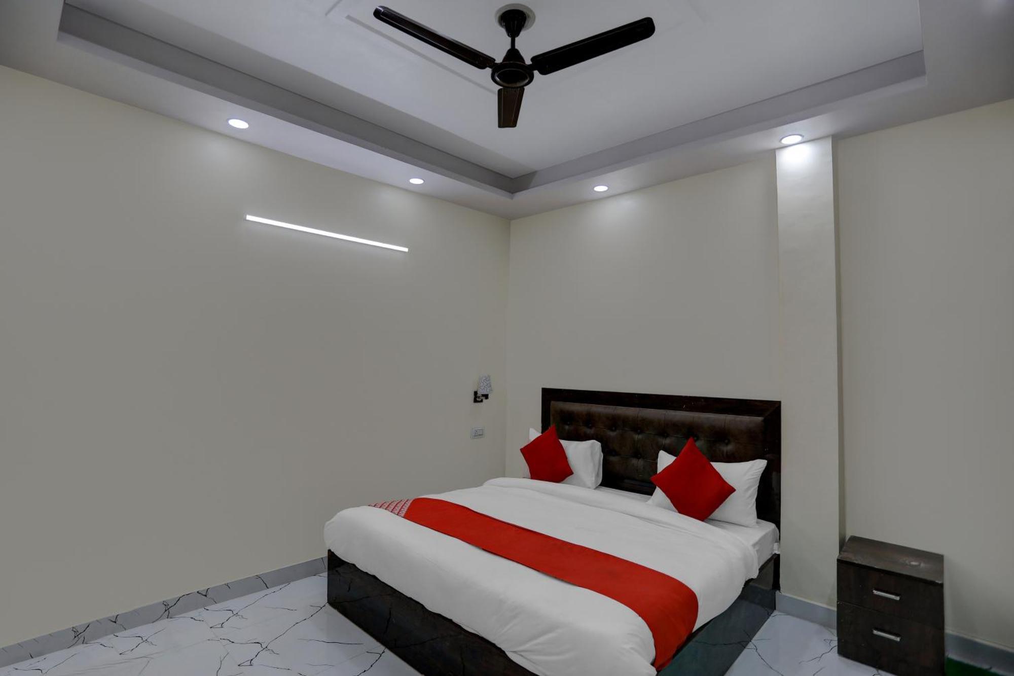 Hotel O Diamond Inn New Delhi Exterior photo