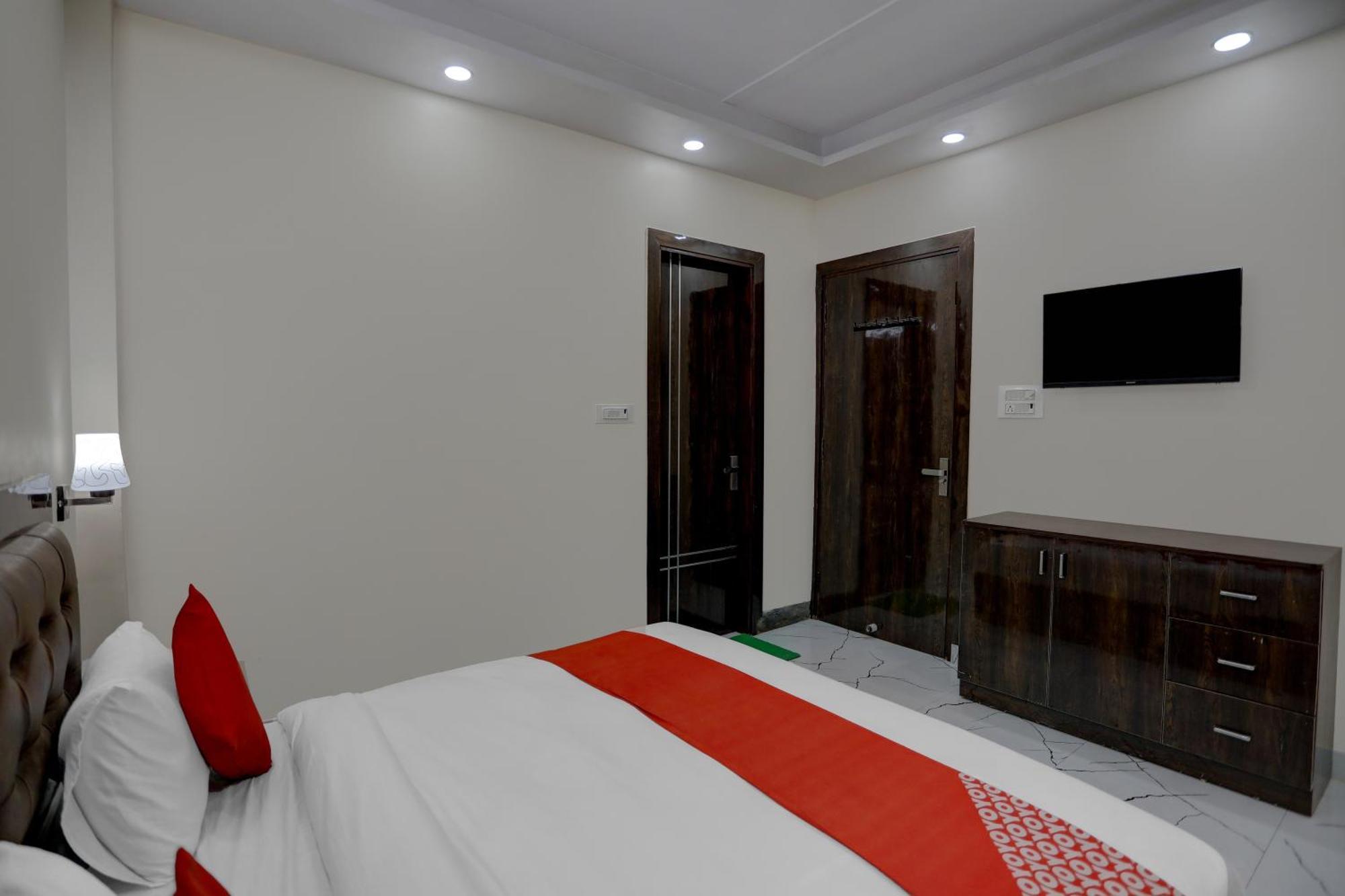 Hotel O Diamond Inn New Delhi Exterior photo