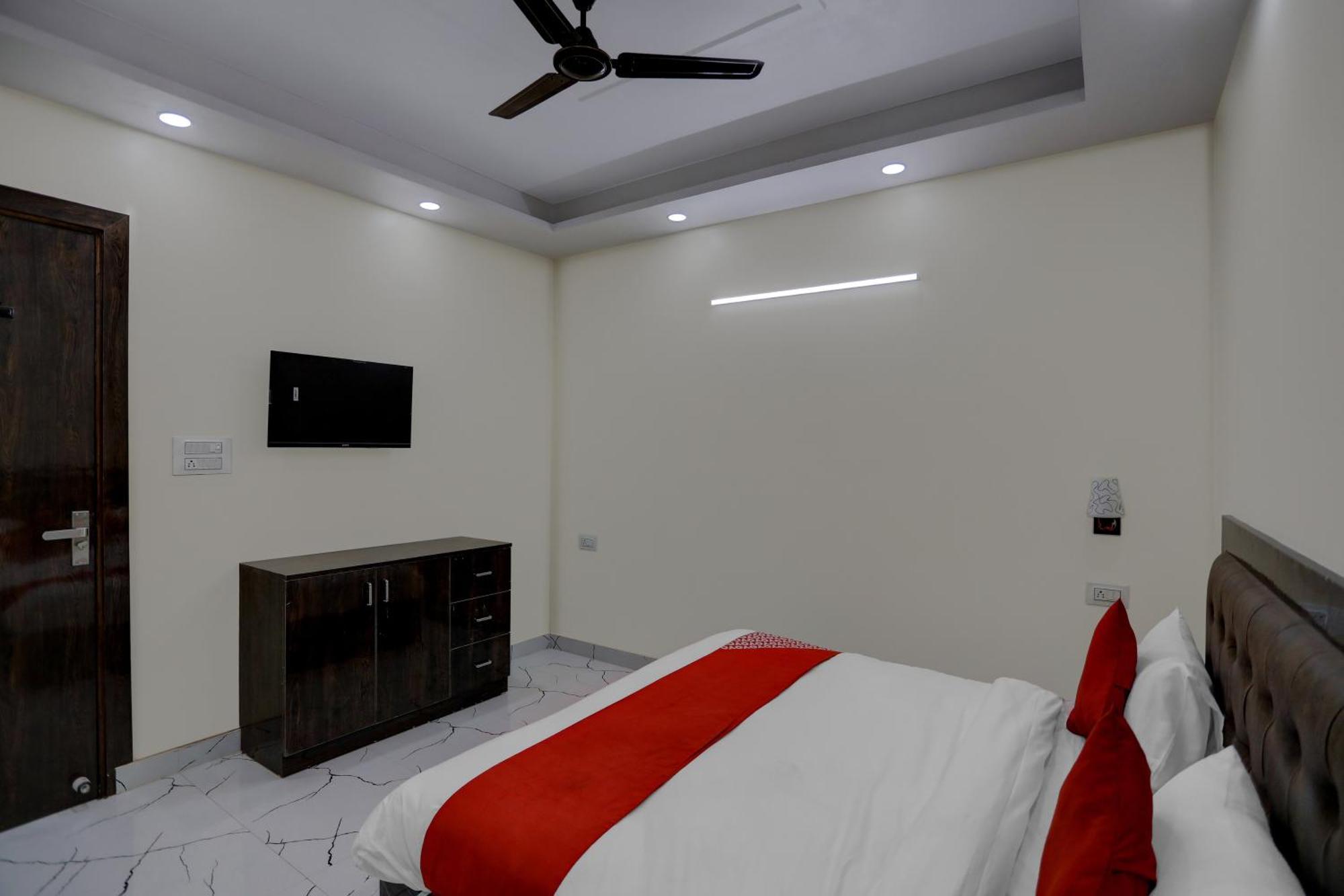 Hotel O Diamond Inn New Delhi Exterior photo